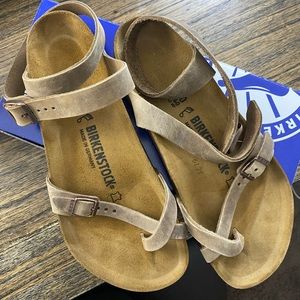 BRAND NEW Birkenstock’s